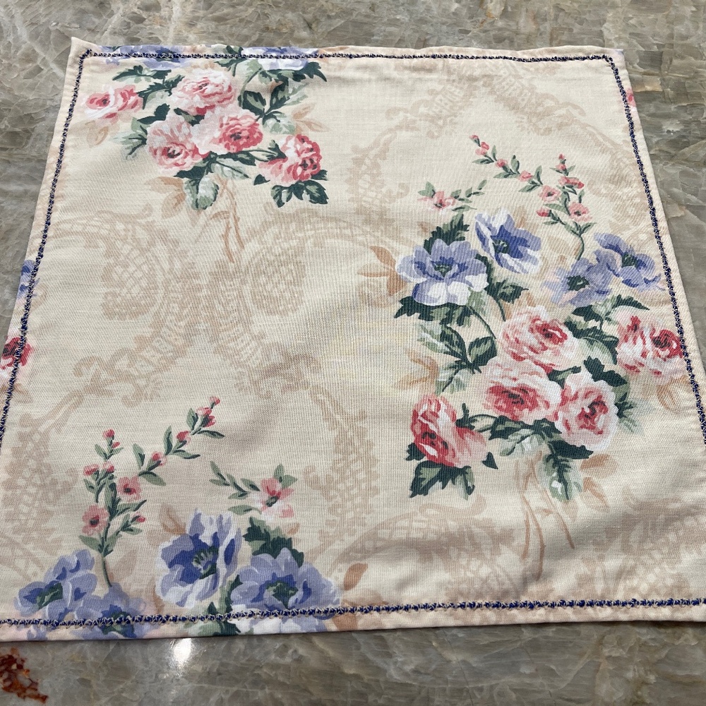 Set of 8 Cloth Napkins, Shabby Chic Floral 12.5"